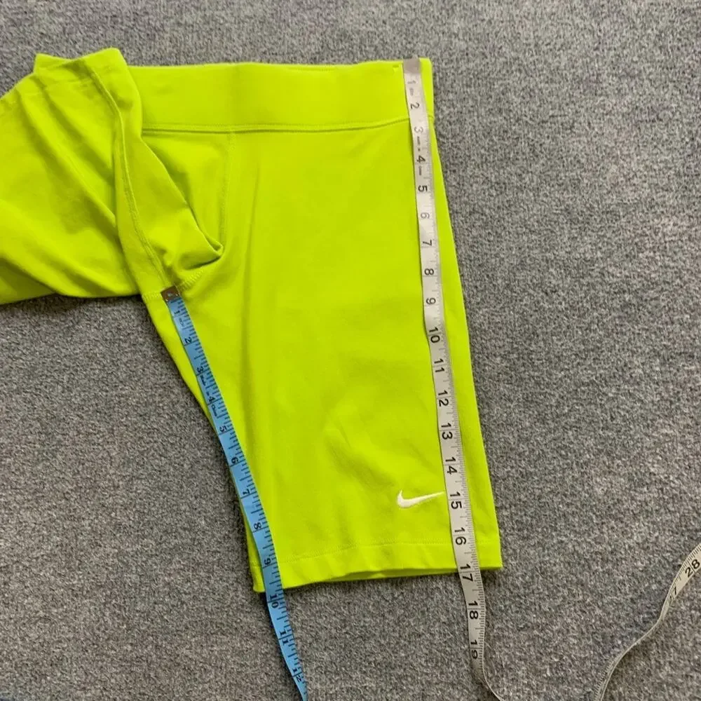 Nike Shorts Womens M Medium Acid Lime Sportswear Essential Pull On 10 Inch Biker